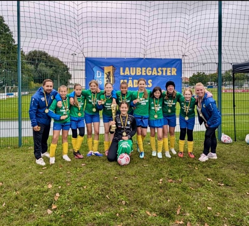 Erster großer Pokal: D-Juniorinnen gewinnen den Saxony Cup
